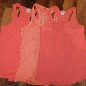 coral tank tops (302)